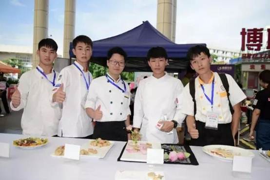 获奖学生合影 (2)